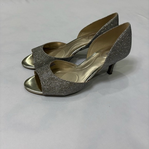 Bandolino Gold Sparkle Kitten Heel Pumps Peep Toe Women's 7.5 M Dress Shoes - Picture 7 of 14